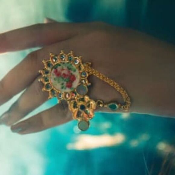 PRINT THERAPY HANDCRAFTED LUXURY PAKISTANI DESIGNER DOUBLE RING - Picture 1 of 2